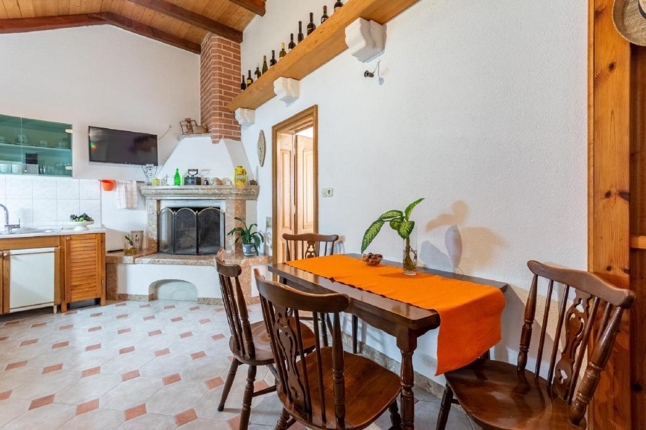 Apartment Darija *