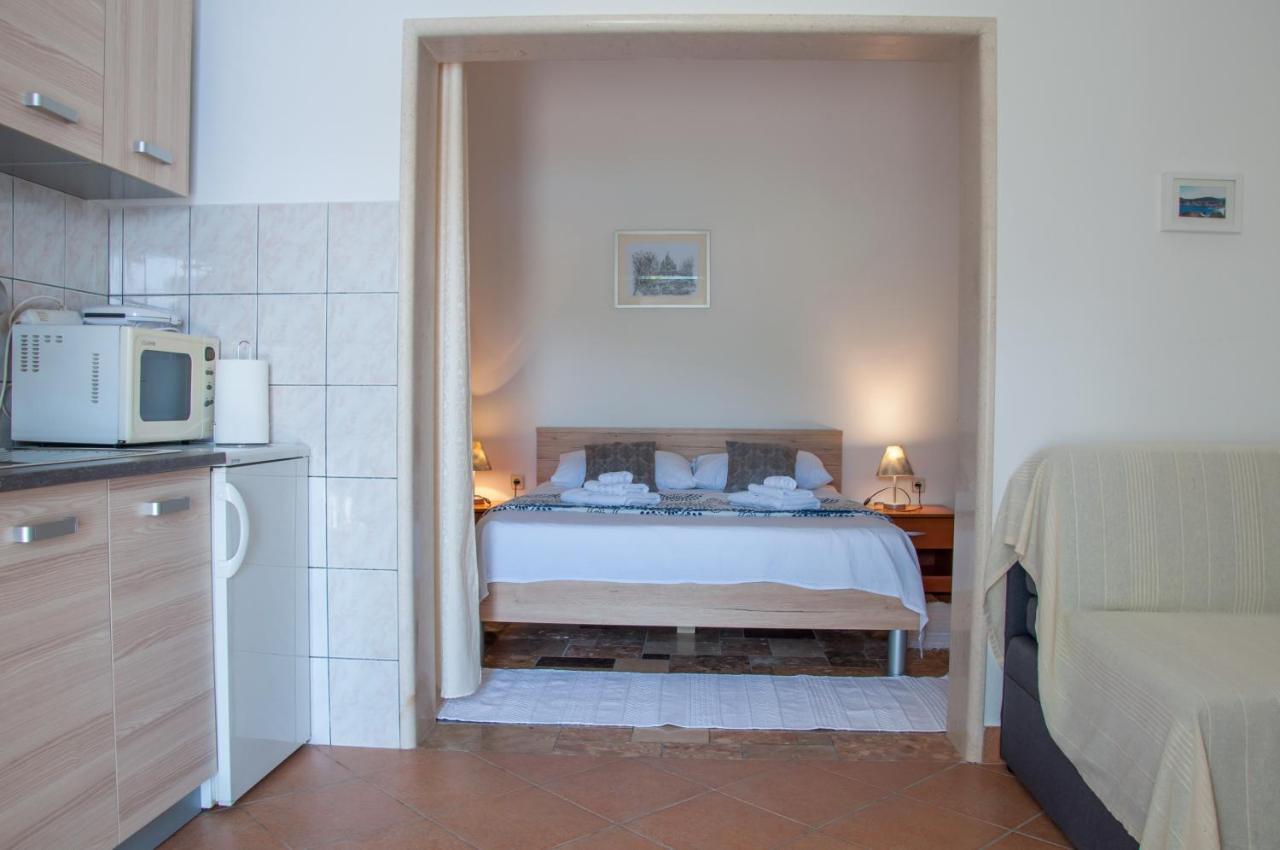 Apartment Darija Pucisca